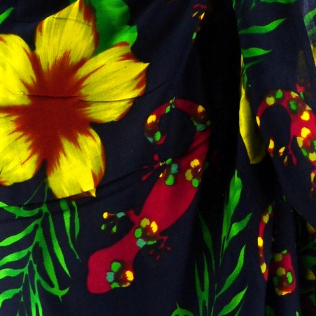 paréo noir et vert hibiscus et margouillat