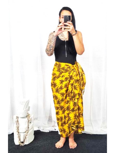 Paréo jaune motifs petits palmiers noir