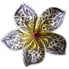 Barrette fleur marron tatouée