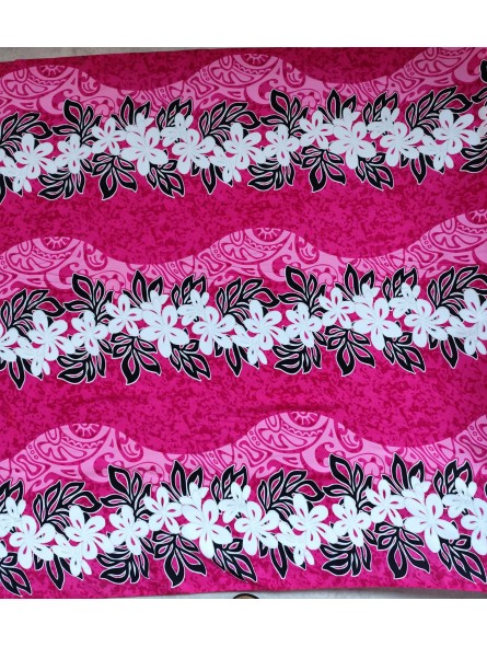 Tissu rose lit de fleurs sur vague tatouage