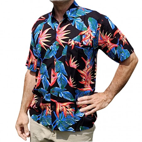 Chemise hawaïenne couleur noir  motifs fleurs du paradis, fleurs tropical