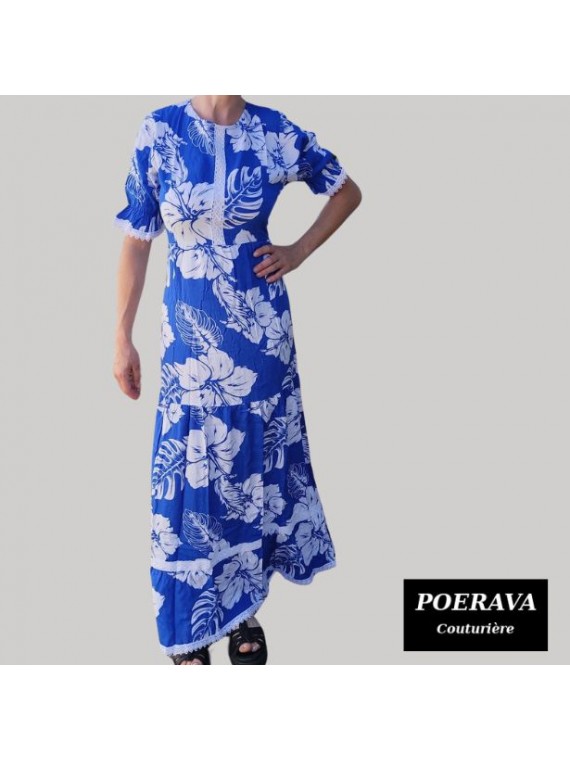 Robe tahitienne artisanale de couturière motifs  Hibiscus et feuillage  bleu