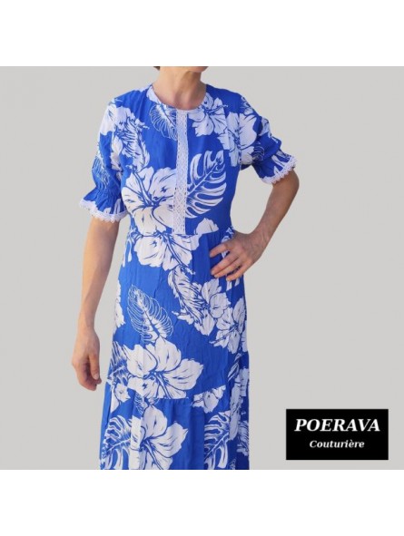 Robe tahitienne artisanale de couturière motifs  Hibiscus et feuillage  bleu