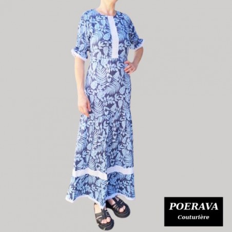 Robe tahitienne artisanale de couturière motifs feuillage  tropical bleu