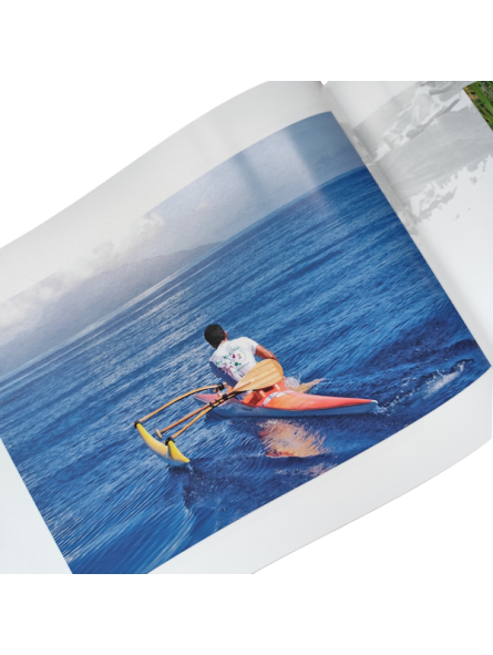 Livre sur le pirogue polynesienne , livre sur le Va'a Tahiti