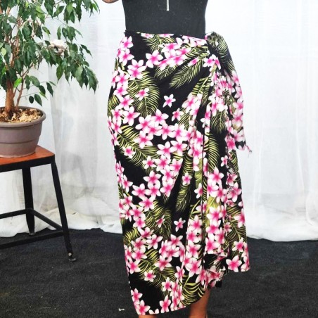 paréo noir avec petites frangipanes blanches