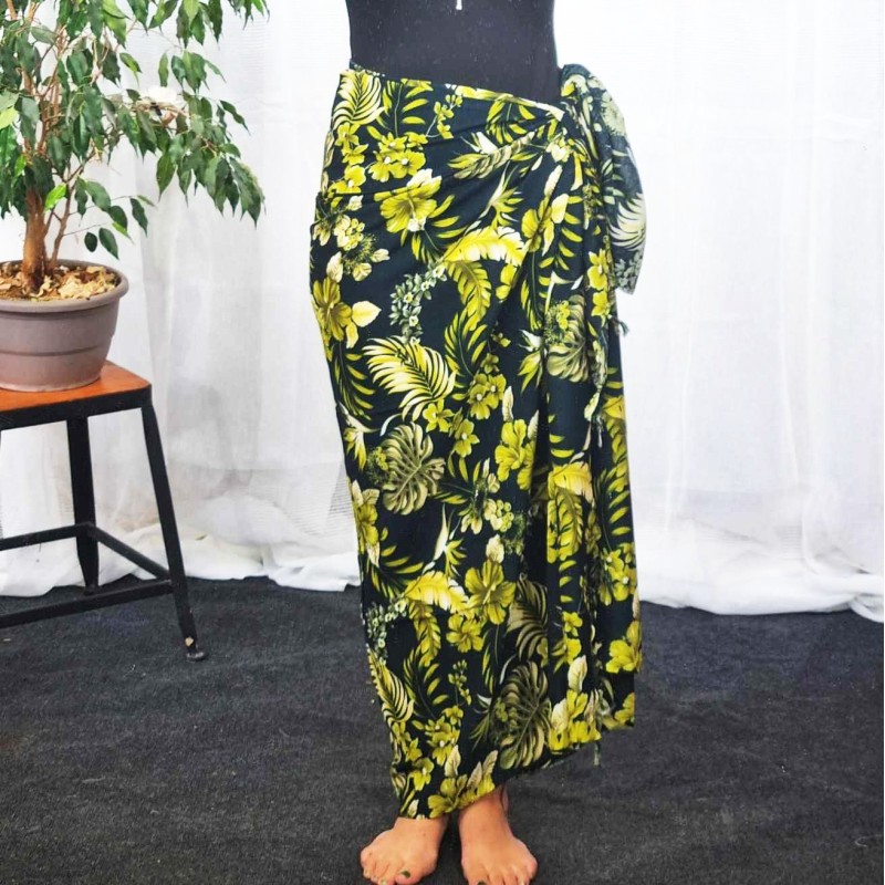 Paréo noir couleur vert et or motif floral