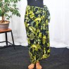 Paréo noir couleur vert et or motif floral