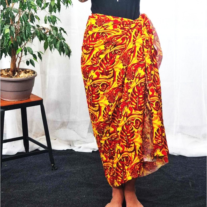 Paréo couleur jaune motif feuillage rouge