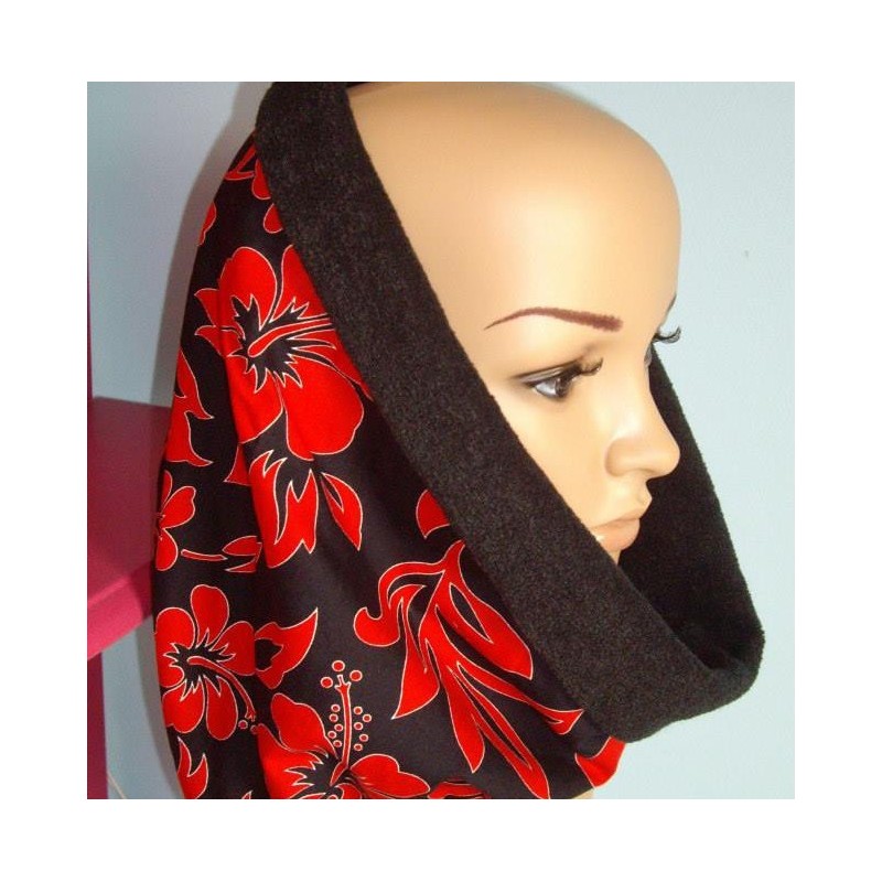 Tissu  fleuri rouge et noir hibiscus