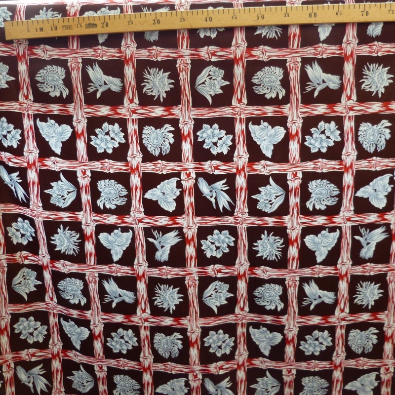 Tissu  fleuri rouge et noir hibiscus