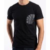 T-shirt homme couleur  noir motif drapeau polynesien tahiti sur la poche  , T-shirt Tee black pocket de la marque Va'a Tahiti