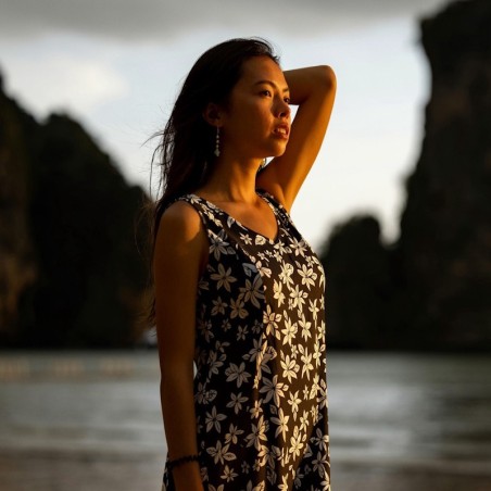 Robe tunique couleur noir grande taille motif fleurs de tiaré