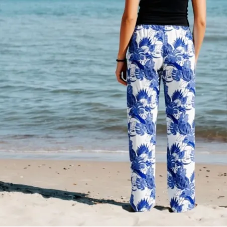 Pantalon de plage rouge aux motifs tropicaux