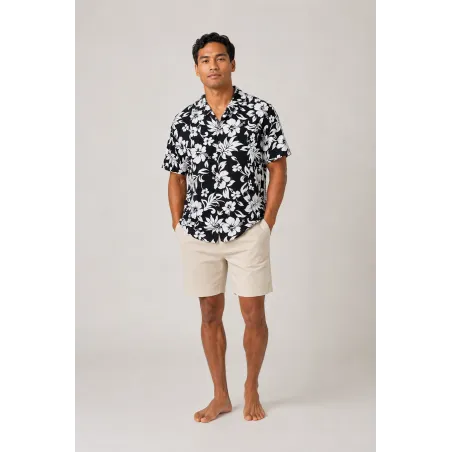 Chemise Hawaïenne couleur noire fleurs blanche