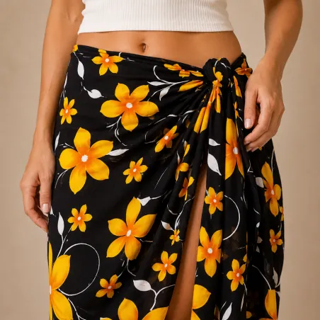 paréo noir fleurs de frangipanes jaunes