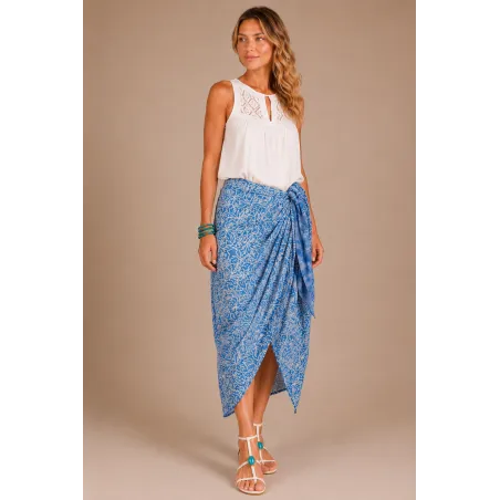 Paréo bleu ciel fleurs blanches – Paréo de plage Tahiti Femme