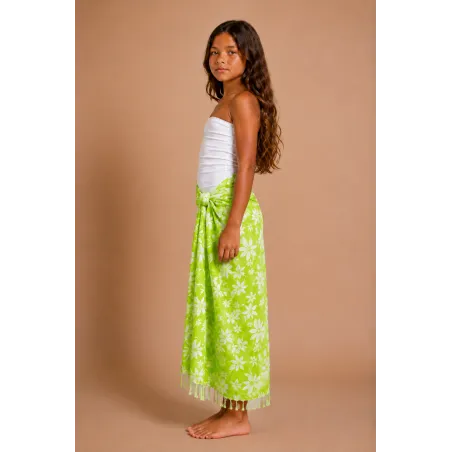 Paréo enfant vert clair à fleurs de tiaré blanches – Léger et coloré