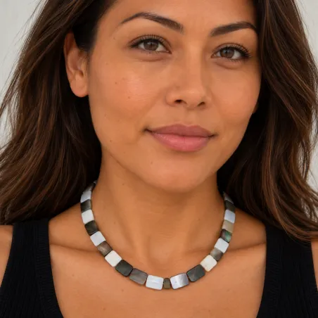 Collier en nacre naturelle – Bijou polynésien