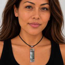 Pendentif  en Nacre Timi