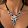 Collier Fleurs de Tiaré en Nacre – Bijou Exotique
