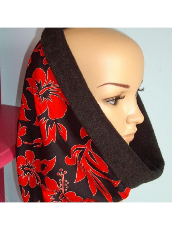 Tissu rouge et noir Tahitien à fleurs d hibiscus