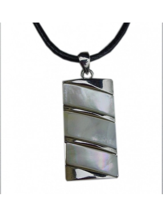 Collier nacre blanche toarii