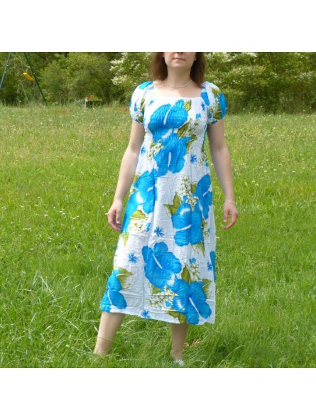 Robe d'été blanche avec manche