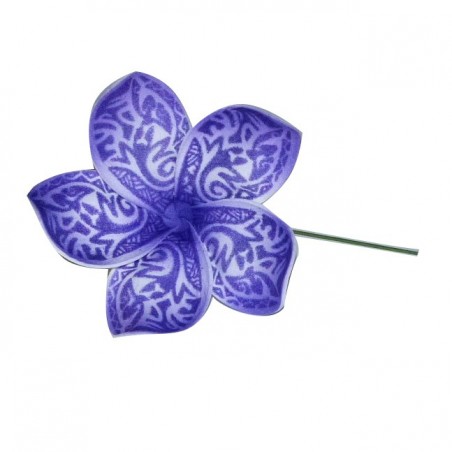 Pic fleur tatouée