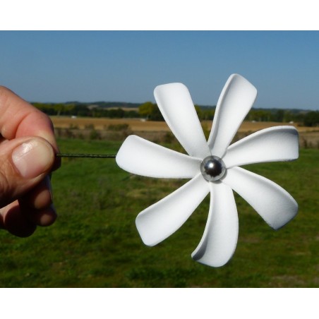 FLEURS DE TIARÉ SUR PIC METAL AVEC PERLE